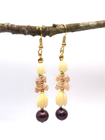 NIIHAU + BLACK PEARL DANGLE EARRINGS