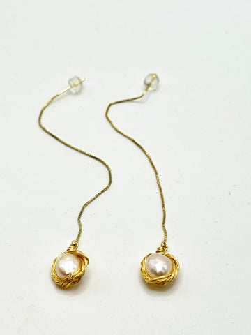 WHITE PEARL DANGLE EARRINGS (4 INCH)