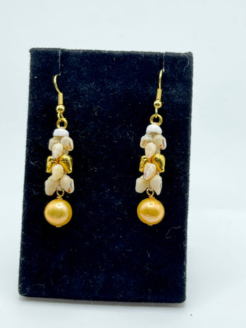 NIIHAU SHELL GOLD PEARL DANGLE (1.5”)