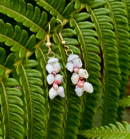 NIIHAU HELECONIA EARRINGS